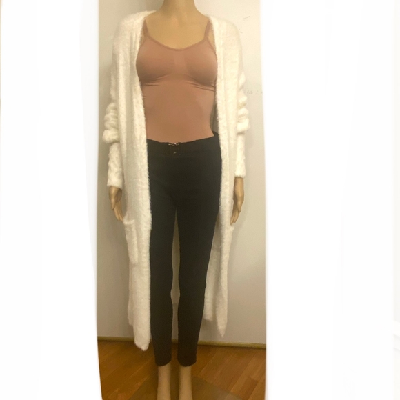 White Furry Duster - Picture 5 of 7